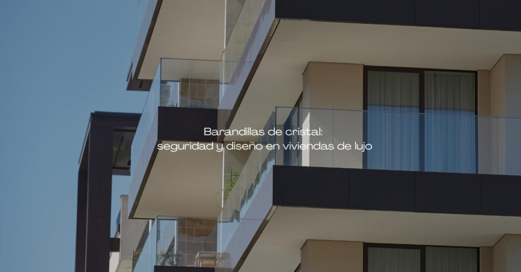 Barandilla de cristal en vivienda de lujo en Madrid
